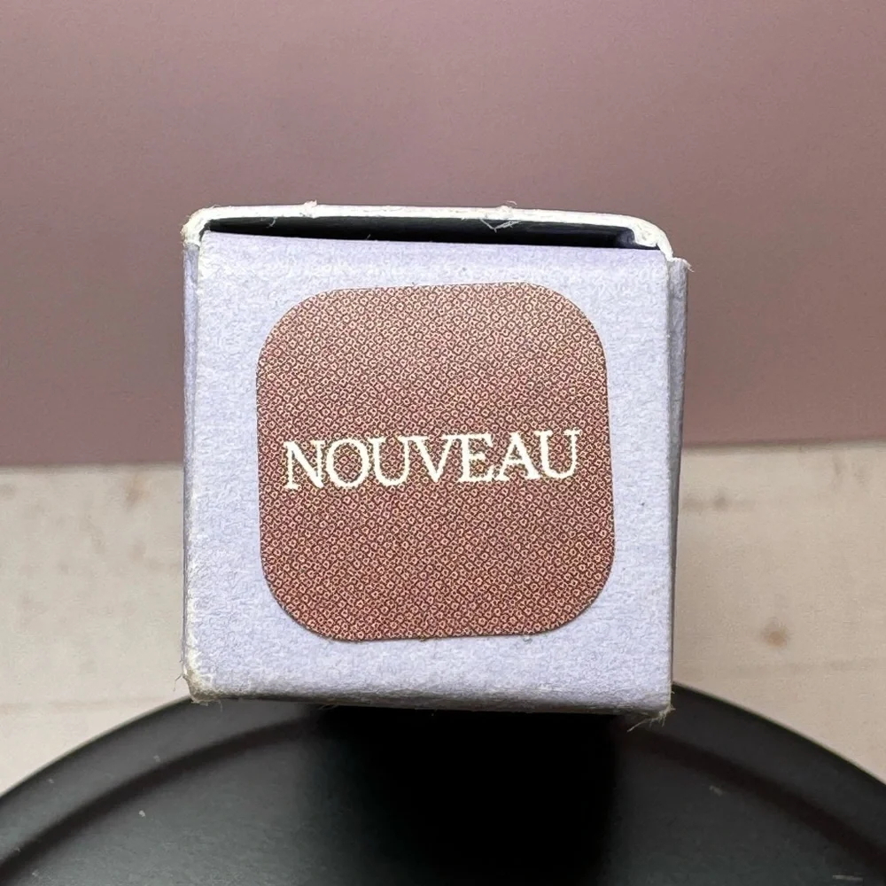 saie Lip Blur Matte Blurring Lipstick (Nouveau) 2.5 g / 0.09 oz NIB - Picture 3 of 4